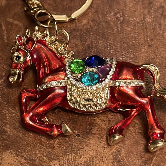 NWT Boutique 🐴 Giddy-Up Red Horse Keychain - Picture 2 of 8